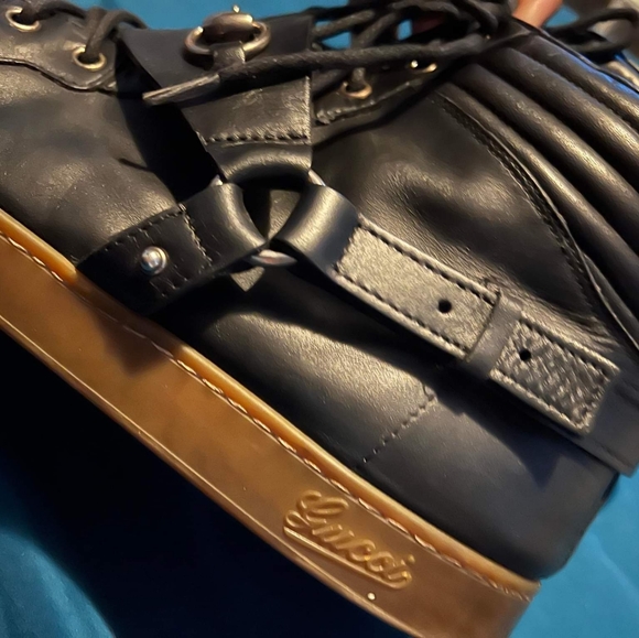 Gucci Shoes (Authentic) - Picture 3 of 5